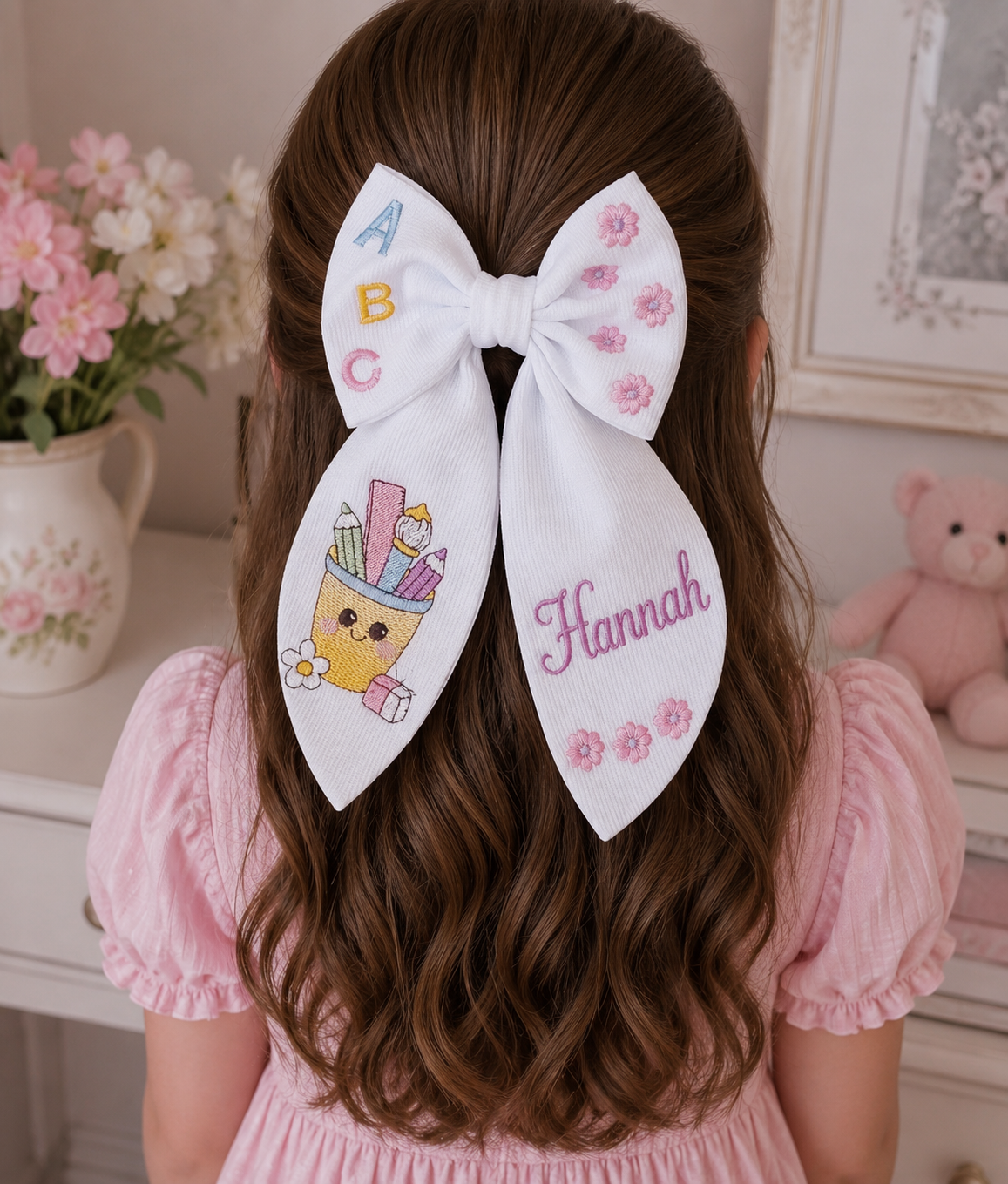 Back to school Bow 2 , Personalized Back to School Embroidered Hair Bow – White Fabric | Custom Name Bow | First Day of School Gift (Copy)