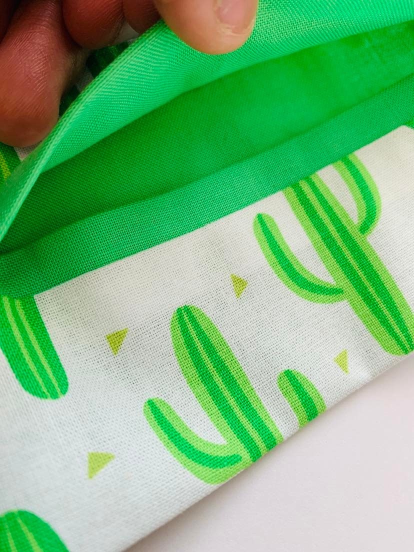 Green cactus Fabric Tissue Holder, Pocket Tissue Holder, Mini Tissue Pouch, Travel Tissue Holder, Pocket Tissue Cover, Kleenex Case