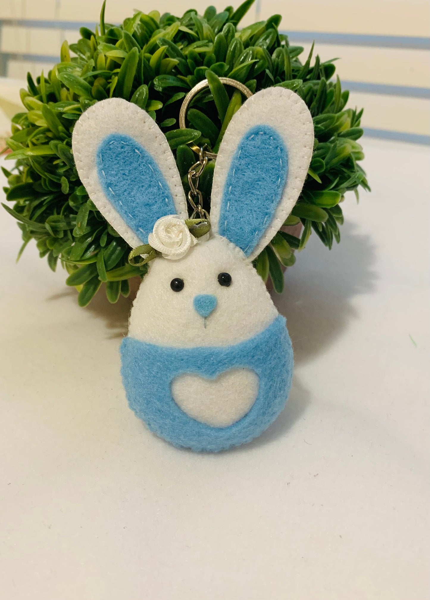 Easter bunny keychains , bunny key chains felt key chains Easter keychains Easter gift idea Easter bunny, easter keychains