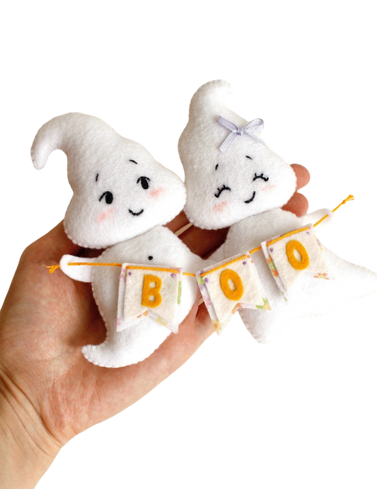 Cute Ghost Couple