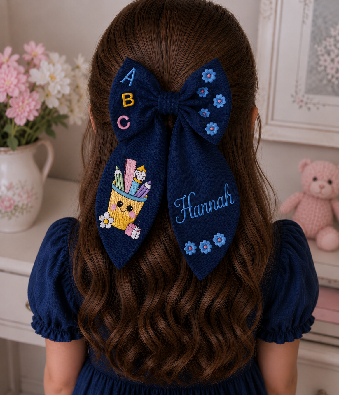 Back to school Bow 2 , Personalized Back to School Embroidered Hair Bow – White Fabric | Custom Name Bow | First Day of School Gift (Copy)