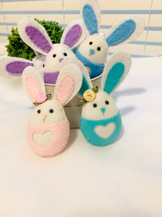 Easter bunny keychains , bunny key chains felt key chains Easter keychains Easter gift idea Easter bunny, easter keychains