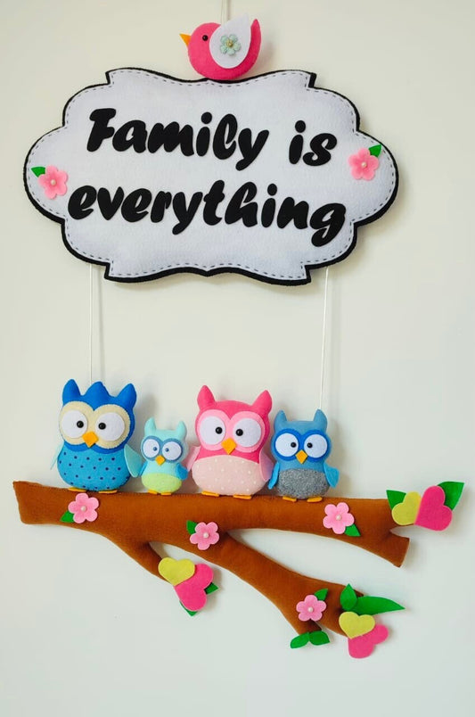 Family theme wall hanger, owl wall hanger, owl theme wall decoration, family theme wall decoration, gift for house warming